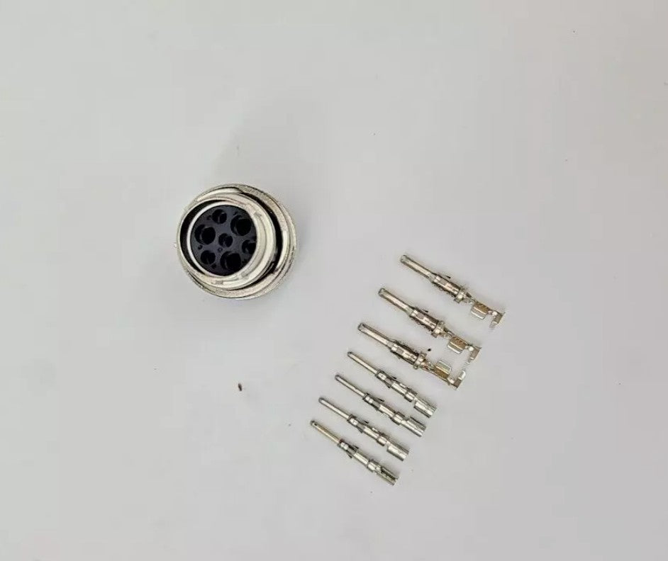 7 Pin Male Connector Skid Steer Loaders for Bobcat - Attachment Side with 7 Pins